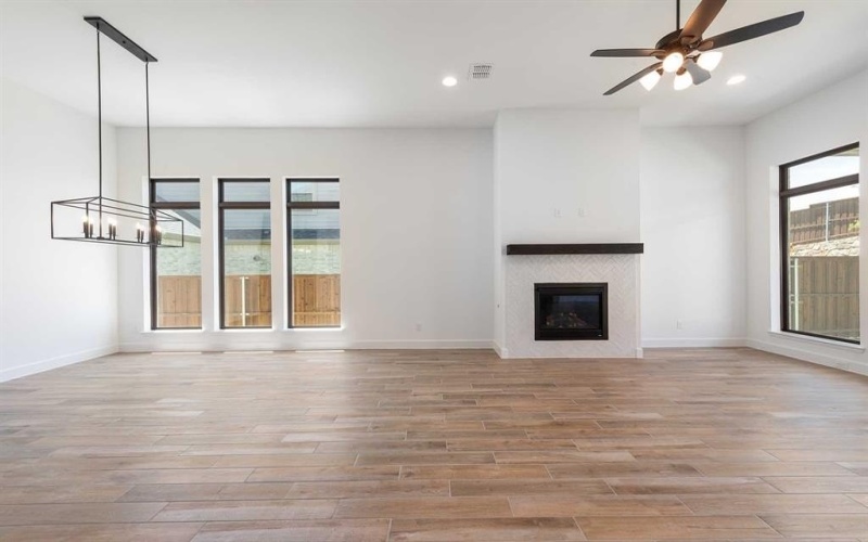 125 Chisos Court, Rhome, TX 76078, 4 Habitaciones Habitaciones , ,3 BañosBaños,Residential,En Venta,125 Chisos Court,20927419