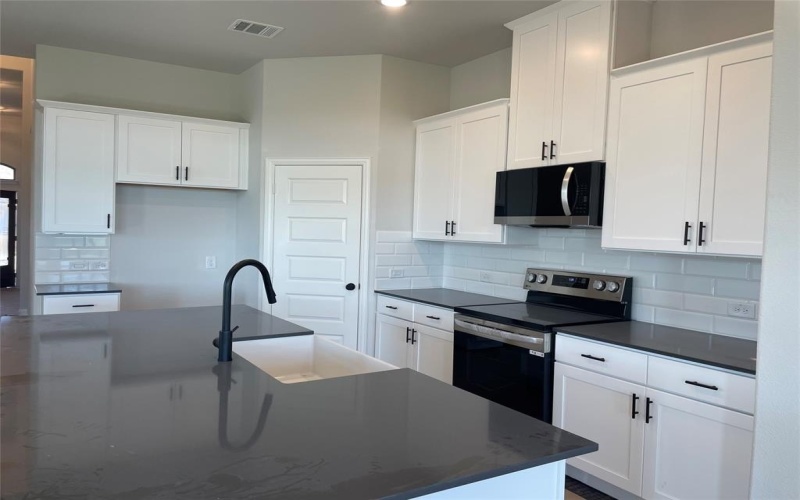 6141 Rodin Drive, Royse City, TX 75189, 4 Bedrooms Bedrooms, ,3 BathroomsBathrooms,Residential,For Sale,6141 Rodin Drive,20927577