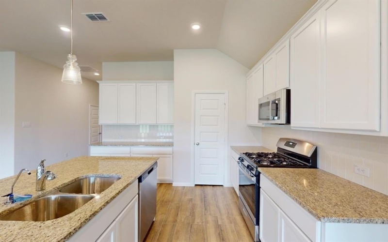 3317 Coronation Court, Denton, TX 76208, 4 Habitaciones Habitaciones , ,3 BañosBaños,Residential,En Venta,3317 Coronation Court,0,20927645