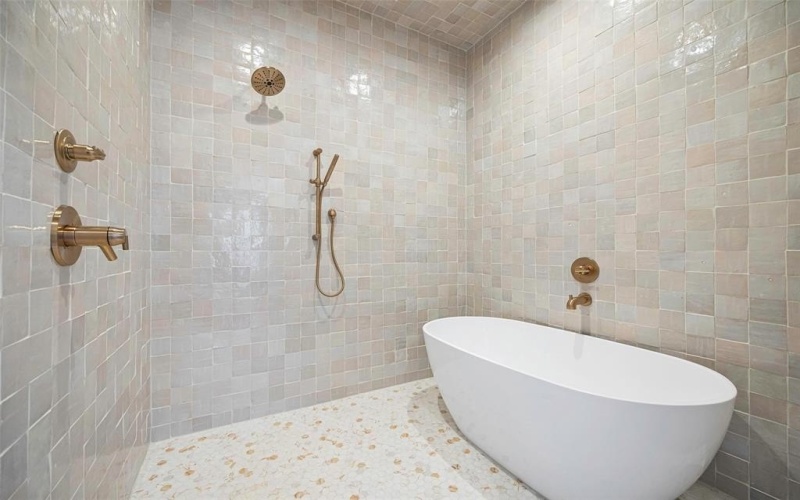 2212 Ridge Crest Drive, Richardson, TX 75080, 4 Habitaciones Habitaciones , ,5 BañosBaños,Residential,En Venta,2212 Ridge Crest Drive,20928057