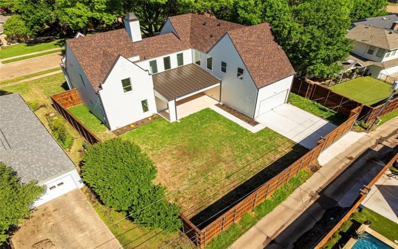 2212 Ridge Crest Drive, Richardson, TX 75080, 4 Habitaciones Habitaciones , ,5 BañosBaños,Residential,En Venta,2212 Ridge Crest Drive,20928057