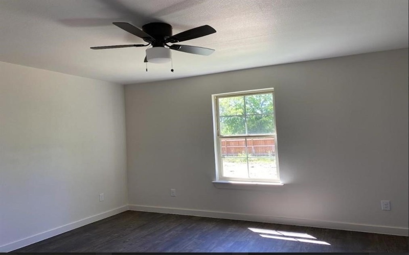 124 Bridlewood Lane, Bridgeport, TX 76426, 3 Bedrooms Bedrooms, ,2 BathroomsBathrooms,Residential,For Sale,124 Bridlewood Lane,20928110