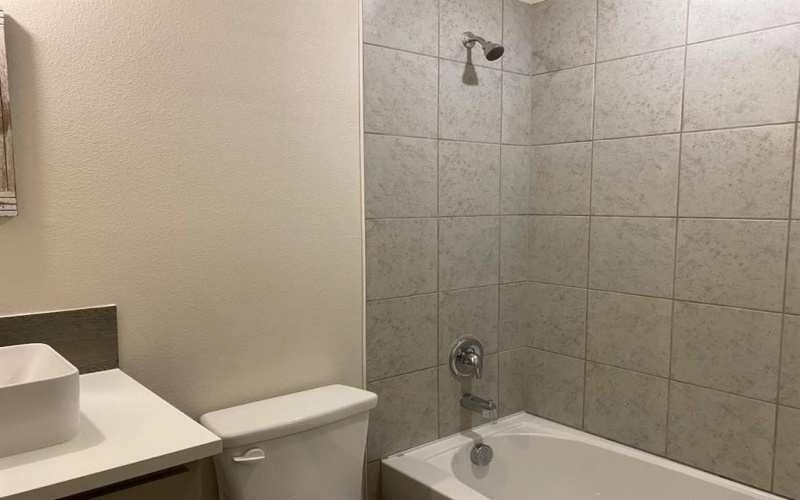 124 Bridlewood Lane, Bridgeport, TX 76426, 3 Bedrooms Bedrooms, ,2 BathroomsBathrooms,Residential,For Sale,124 Bridlewood Lane,20928110
