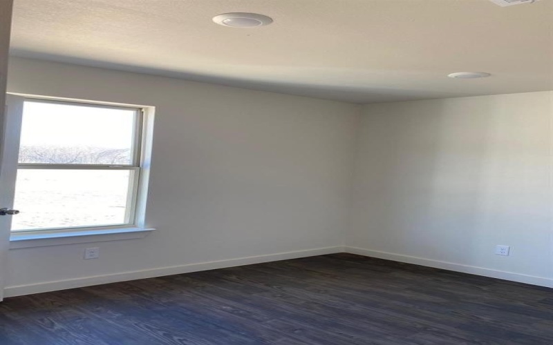 124 Bridlewood Lane, Bridgeport, TX 76426, 3 Bedrooms Bedrooms, ,2 BathroomsBathrooms,Residential,For Sale,124 Bridlewood Lane,20928110