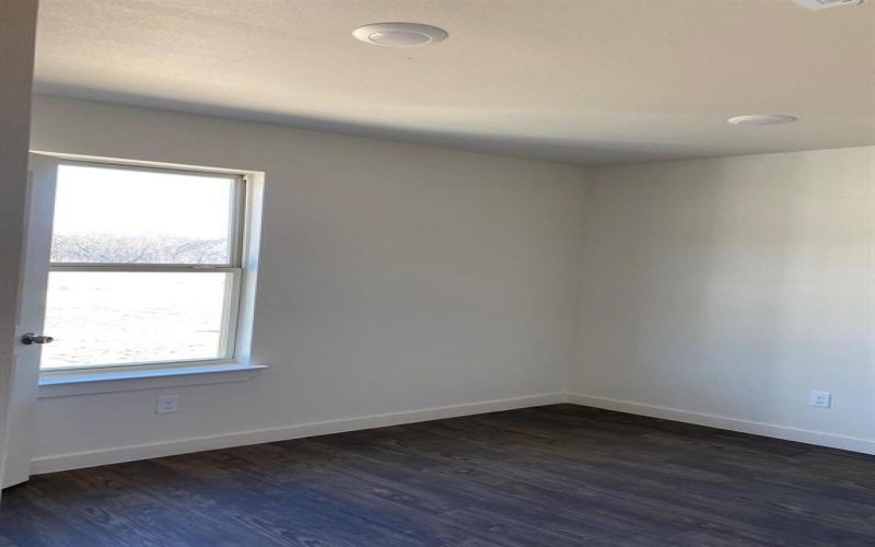 124 Bridlewood Lane, Bridgeport, TX 76426, 3 Bedrooms Bedrooms, ,2 BathroomsBathrooms,Residential,For Sale,124 Bridlewood Lane,20928110