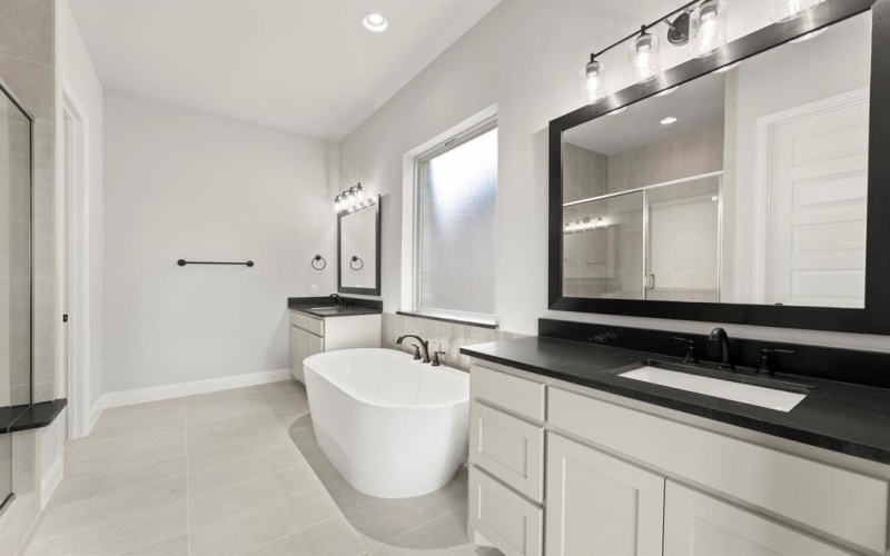 2122 Clairmount Drive, Rockwall, TX 75087, 4 Habitaciones Habitaciones , ,5 BañosBaños,Residential,En Venta,2122 Clairmount Drive,0,20930577