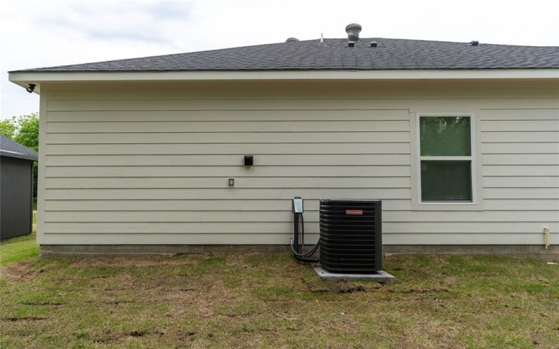 447 W Terrel Street, Cooper, TX 75432, 3 Bedrooms Bedrooms, ,2 BathroomsBathrooms,Residential,For Sale,447 W Terrel Street,20928461