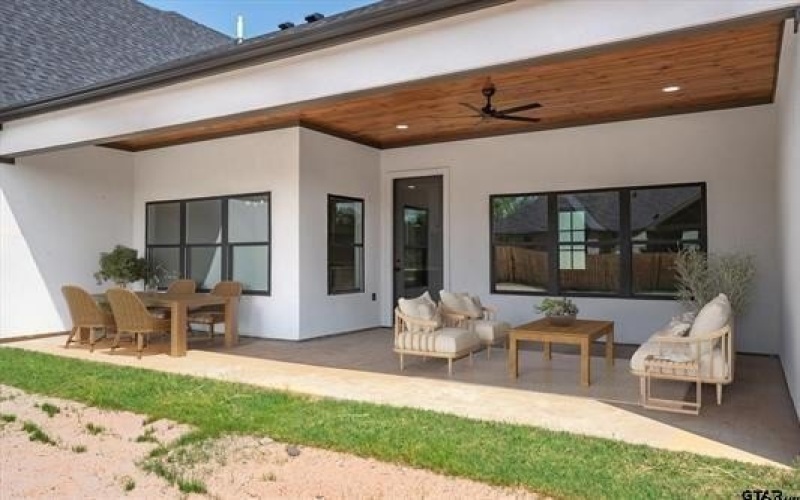 14708 Fallow Lane, Lindale, TX 75771, 4 Habitaciones Habitaciones , ,2 BañosBaños,Residential,En Venta,14708 Fallow Lane,20930663