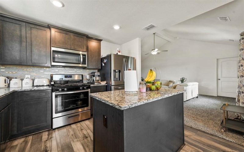 13713 Beaverhead Street, Ponder, TX 76259, 4 Habitaciones Habitaciones , ,2 BañosBaños,Residential,En Venta,13713 Beaverhead Street,20931006