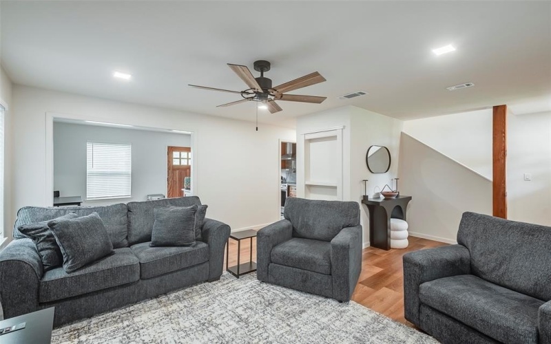 1040 Indian Drive, Granbury, TX 76048, 3 Habitaciones Habitaciones , ,2 BañosBaños,Residential,En Venta,1040 Indian Drive,20931036