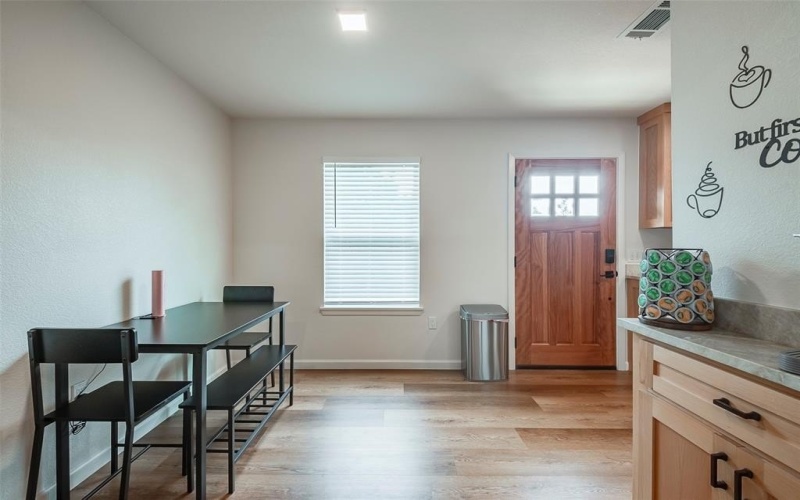 1040 Indian Drive, Granbury, TX 76048, 3 Habitaciones Habitaciones , ,2 BañosBaños,Residential,En Venta,1040 Indian Drive,20931036