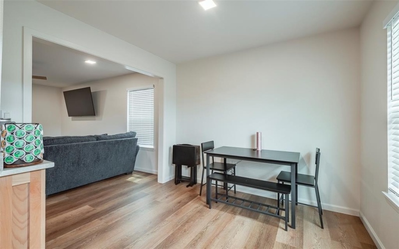 1040 Indian Drive, Granbury, TX 76048, 3 Habitaciones Habitaciones , ,2 BañosBaños,Residential,En Venta,1040 Indian Drive,20931036