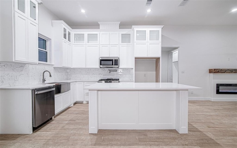 204 High Ridge Court, Godley, TX 76044, 4 Bedrooms Bedrooms, ,2 BathroomsBathrooms,Residential,For Sale,204 High Ridge Court,20931148