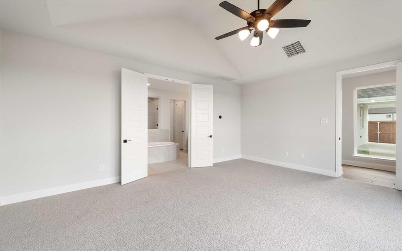 1901 Vantage Drive, Rockwall, TX 75087, 4 Habitaciones Habitaciones , ,5 BañosBaños,Residential,En Venta,1901 Vantage Drive,0,20928803