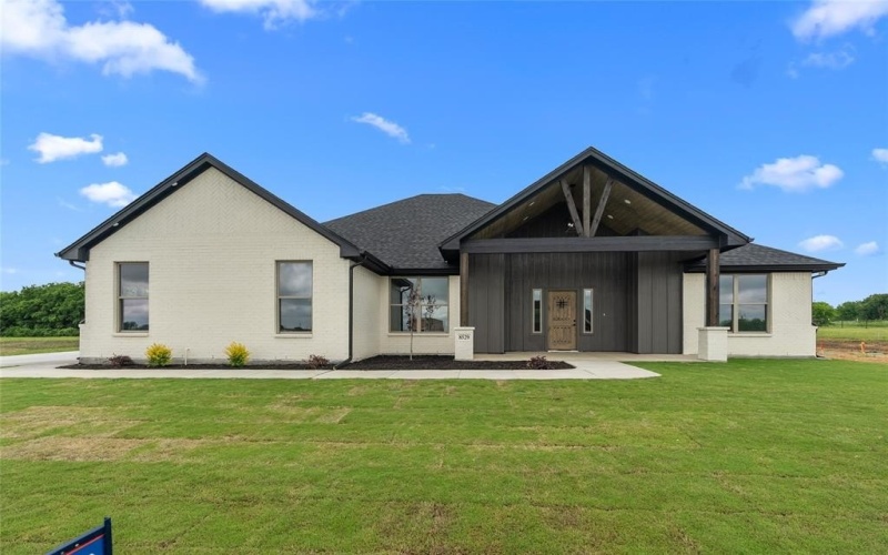8529 Bronco Drive, Godley, TX 76044, 4 Bedrooms Bedrooms, ,2 BathroomsBathrooms,Residential,For Sale,8529 Bronco Drive,20931317