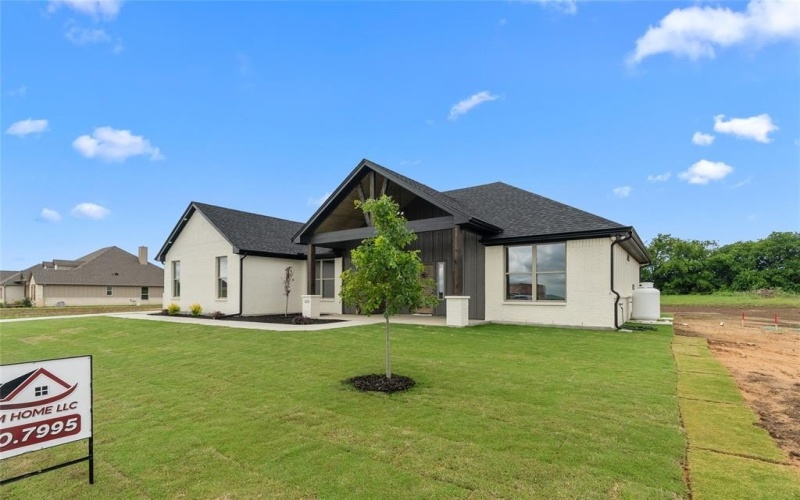 8529 Bronco Drive, Godley, TX 76044, 4 Bedrooms Bedrooms, ,2 BathroomsBathrooms,Residential,For Sale,8529 Bronco Drive,20931317