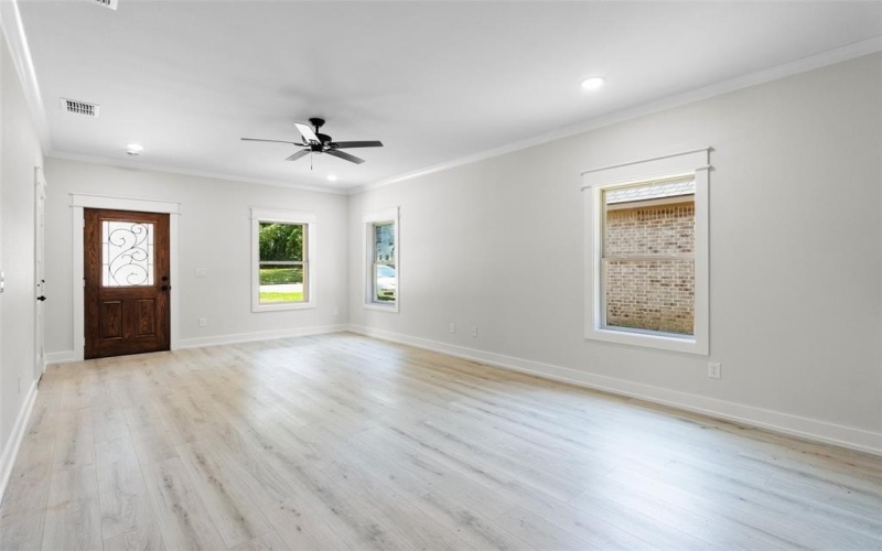 2514 N Glass Avenue, Tyler, TX 75702, 3 Bedrooms Bedrooms, ,2 BathroomsBathrooms,Residential,For Sale,2514 N Glass Avenue,20928891