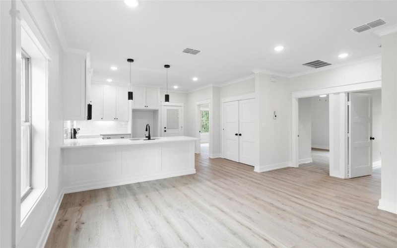 2514 N Glass Avenue, Tyler, TX 75702, 3 Bedrooms Bedrooms, ,2 BathroomsBathrooms,Residential,For Sale,2514 N Glass Avenue,20928891