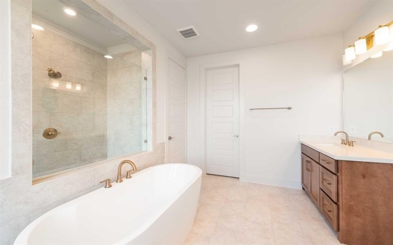 1903 Grand Avenue, Rockwall, TX 75087, 5 Habitaciones Habitaciones , ,5 BañosBaños,Residential,En Venta,1903 Grand Avenue,0,20928906