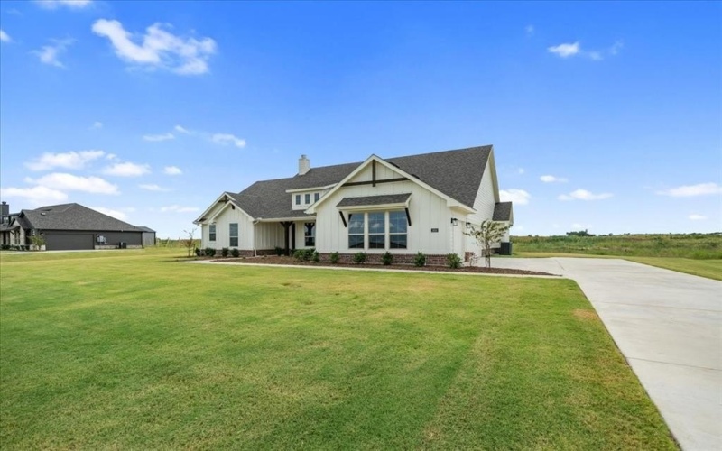 1650 County Road 200, Valley View, TX 76272, 4 Bedrooms Bedrooms, ,3 BathroomsBathrooms,Residential,For Sale,1650 County Road 200,20928907