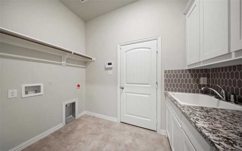 1840 County Road 200, Valley View, TX 76272, 4 Bedrooms Bedrooms, ,3 BathroomsBathrooms,Residential,For Sale,1840 County Road 200,0,20928939