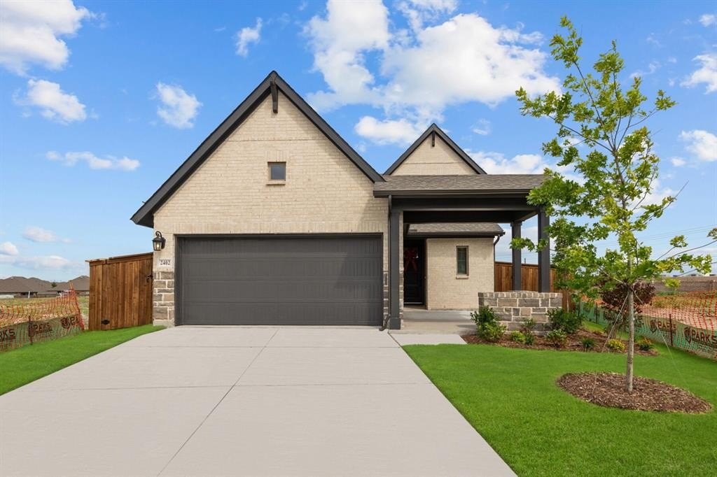 2402 Jackson Burn Drive, Royse City, TX 75189, 3 Bedrooms Bedrooms, ,3 BathroomsBathrooms,Residential,For Sale,2402 Jackson Burn Drive,20931478