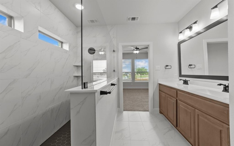 2402 Jackson Burn Drive, Royse City, TX 75189, 3 Bedrooms Bedrooms, ,3 BathroomsBathrooms,Residential,For Sale,2402 Jackson Burn Drive,20931478