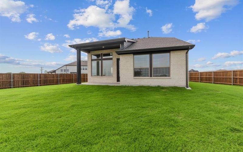 2402 Jackson Burn Drive, Royse City, TX 75189, 3 Bedrooms Bedrooms, ,3 BathroomsBathrooms,Residential,For Sale,2402 Jackson Burn Drive,20931478