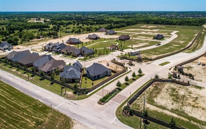 2862 Shane Drive, Midlothian, TX 76065, 4 Bedrooms Bedrooms, ,3 BathroomsBathrooms,Residential,For Sale,2862 Shane Drive,20929025