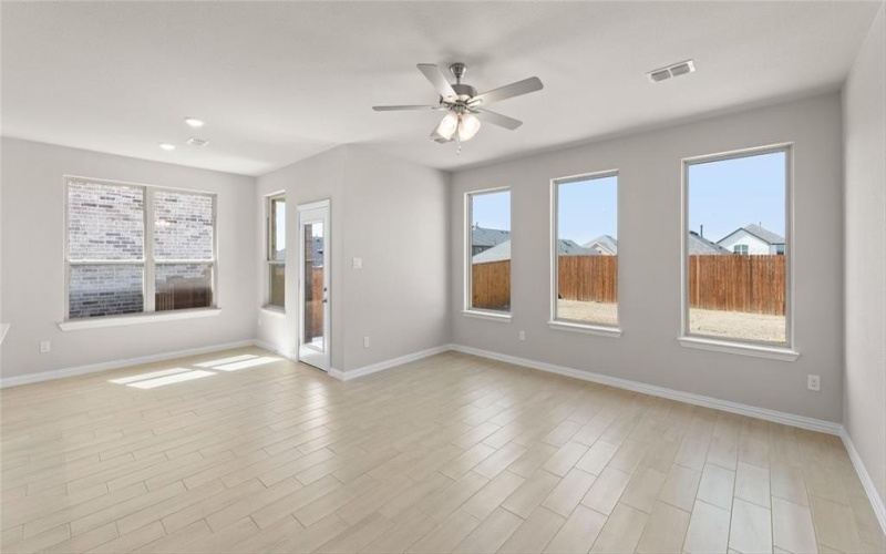 429 Wabash, Waxahachie, TX 75167, 3 Habitaciones Habitaciones , ,2 BañosBaños,Residential,En Venta,429 Wabash,20931747