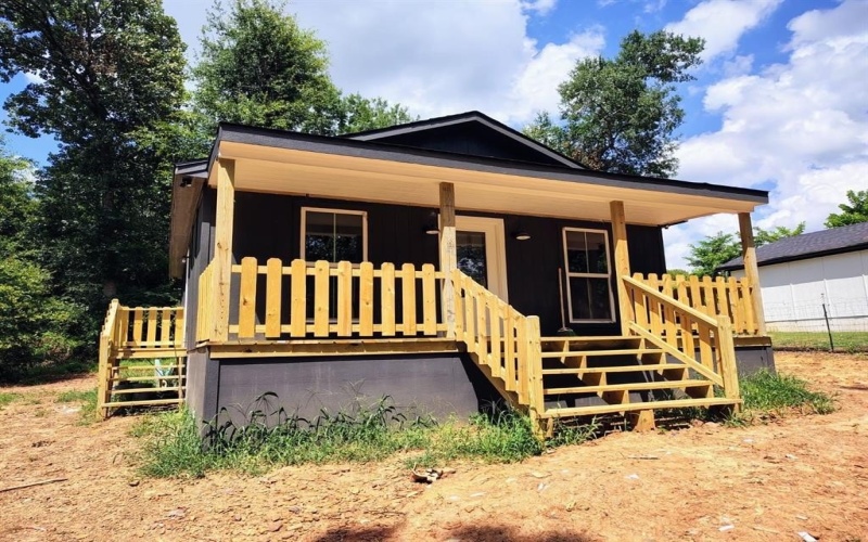 708 N 1st, Gladewater, TX 75647, 2 Bedrooms Bedrooms, ,1 BathroomBathrooms,Residential,For Sale,708 N 1st,20929144