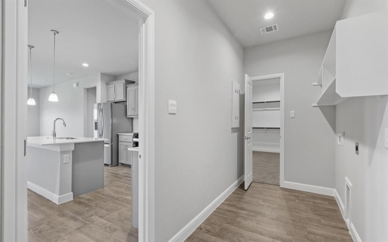 306 SYDNEY Lane, Mansfield, TX 76063, 5 Habitaciones Habitaciones , ,3 BañosBaños,Residential,En Venta,306 SYDNEY Lane,20931863