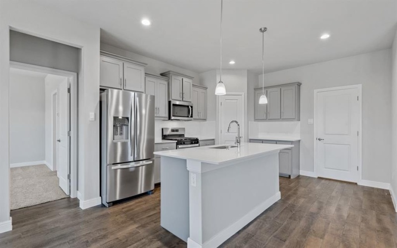 306 SYDNEY Lane, Mansfield, TX 76063, 5 Habitaciones Habitaciones , ,3 BañosBaños,Residential,En Venta,306 SYDNEY Lane,20931863