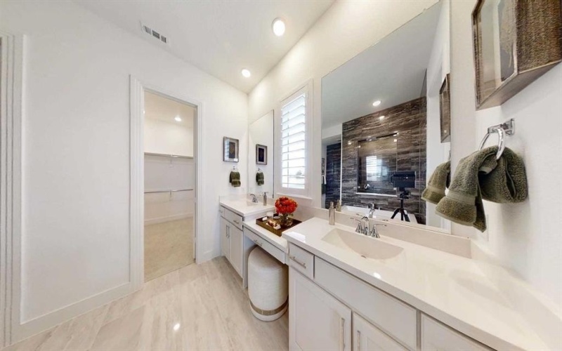 1902 Benedetto Way, McLendon Chisholm, TX 75032, 4 Bedrooms Bedrooms, ,5 BathroomsBathrooms,Residential,For Sale,1902 Benedetto Way,20929203