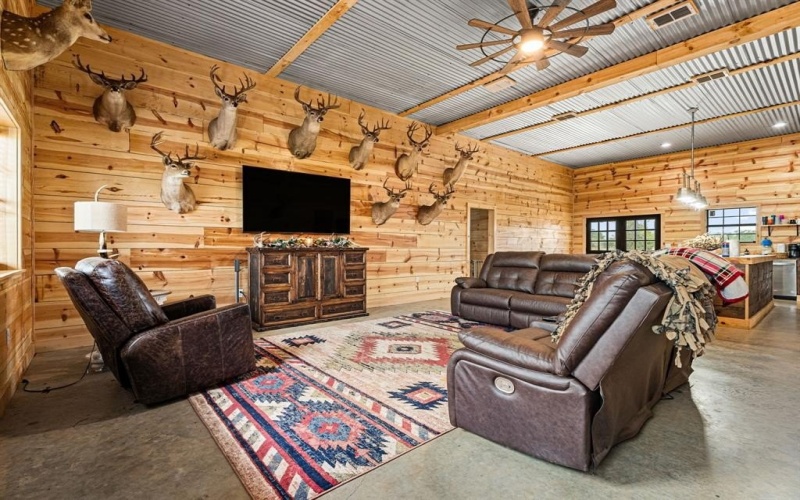 12093 County Road 152 W W, Bullard, TX 75757, 5 Bedrooms Bedrooms, ,2 BathroomsBathrooms,Residential,For Sale,12093 County Road 152 W W,20929242