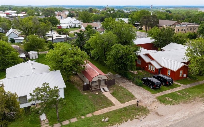 317 Vine Street, Baird, TX 79504, 1 Bedroom Bedrooms, ,1 BathroomBathrooms,Residential,For Sale,317 Vine Street,20929457
