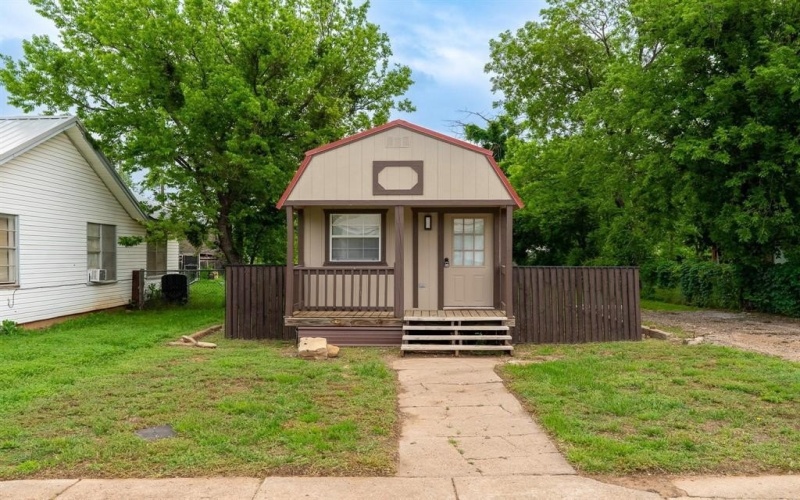 317 Vine Street, Baird, TX 79504, 1 Bedroom Bedrooms, ,1 BathroomBathrooms,Residential,For Sale,317 Vine Street,20929457
