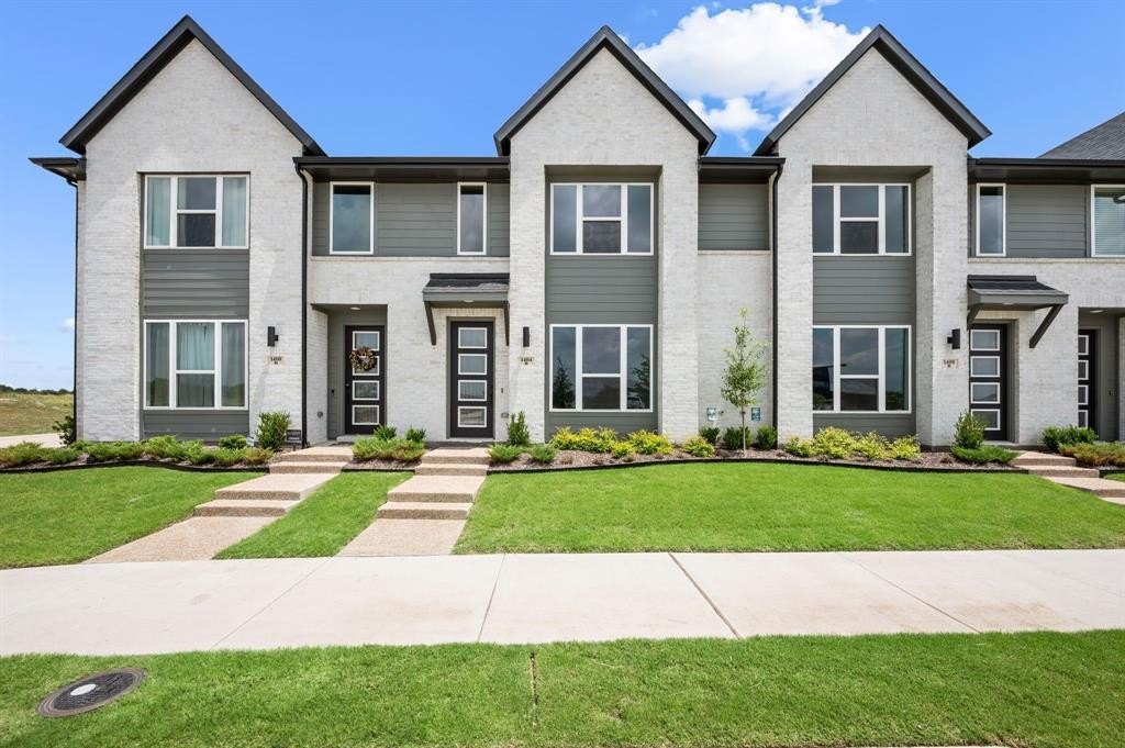 1404 Solterra Boulevard, Mesquite, TX 75181, 2 Bedrooms Bedrooms, ,2 BathroomsBathrooms,Residential,For Sale,1404 Solterra Boulevard,20930122