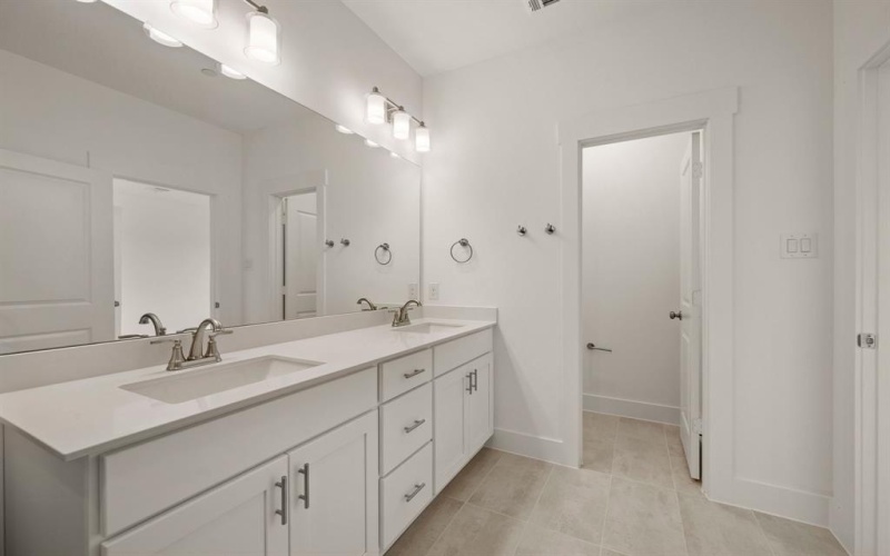1424 Solterra Boulevard, Mesquite, TX 75181, 3 Bedrooms Bedrooms, ,2 BathroomsBathrooms,Residential,For Sale,1424 Solterra Boulevard,20930408