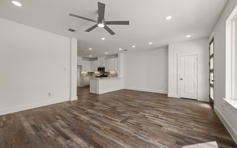 1424 Solterra Boulevard, Mesquite, TX 75181, 3 Bedrooms Bedrooms, ,2 BathroomsBathrooms,Residential,For Sale,1424 Solterra Boulevard,20930408