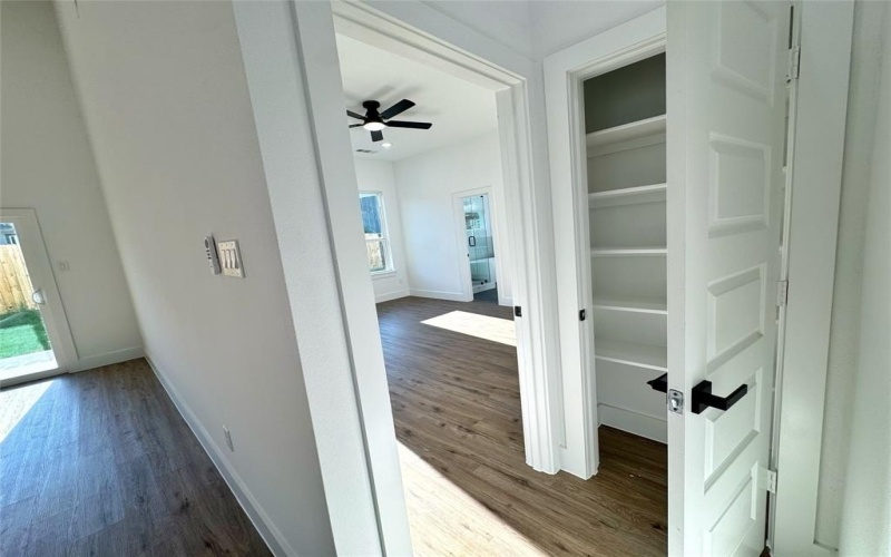 1222 Saint John Street, Greenville, TX 75401, 4 Habitaciones Habitaciones , ,2 BañosBaños,Residential,En Venta,1222 Saint John Street,20929879