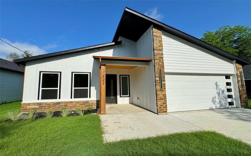 1222 Saint John Street, Greenville, TX 75401, 4 Habitaciones Habitaciones , ,2 BañosBaños,Residential,En Venta,1222 Saint John Street,20929879