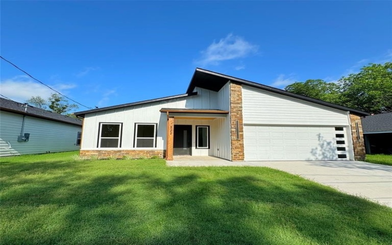 1222 Saint John Street, Greenville, TX 75401, 4 Habitaciones Habitaciones , ,2 BañosBaños,Residential,En Venta,1222 Saint John Street,20929879