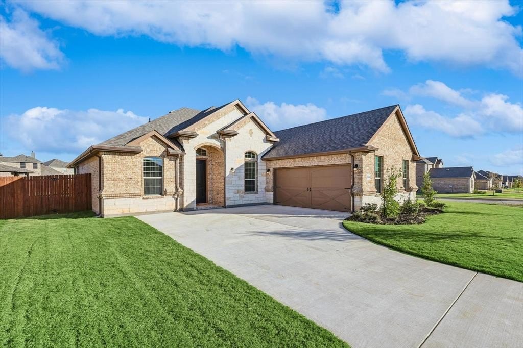 5806 14th Street, Midlothian, TX 76065, 4 Habitaciones Habitaciones , ,2 BañosBaños,Residential,En Venta,5806 14th Street,20930079
