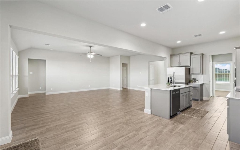 5806 14th Street, Midlothian, TX 76065, 4 Habitaciones Habitaciones , ,2 BañosBaños,Residential,En Venta,5806 14th Street,20930079