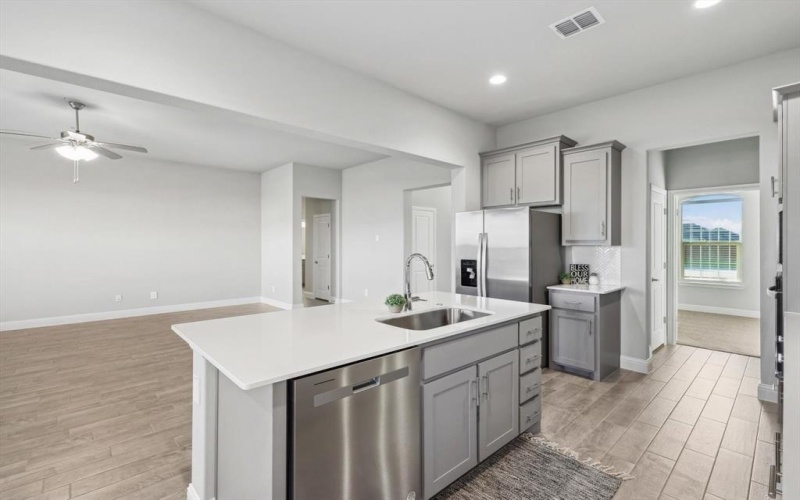 5806 14th Street, Midlothian, TX 76065, 4 Habitaciones Habitaciones , ,2 BañosBaños,Residential,En Venta,5806 14th Street,20930079