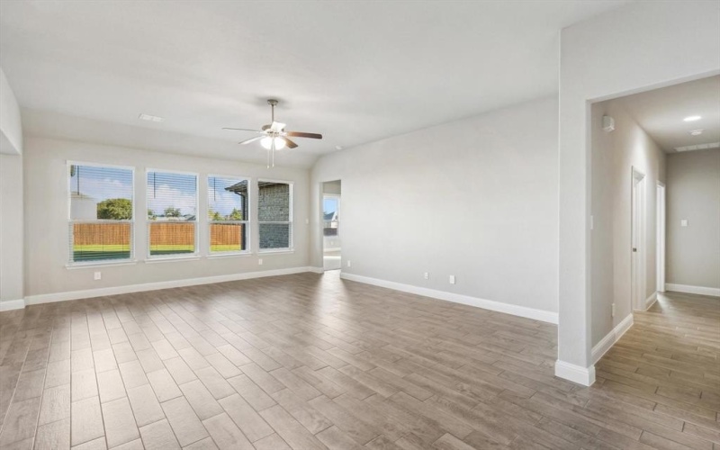 5806 14th Street, Midlothian, TX 76065, 4 Habitaciones Habitaciones , ,2 BañosBaños,Residential,En Venta,5806 14th Street,20930079