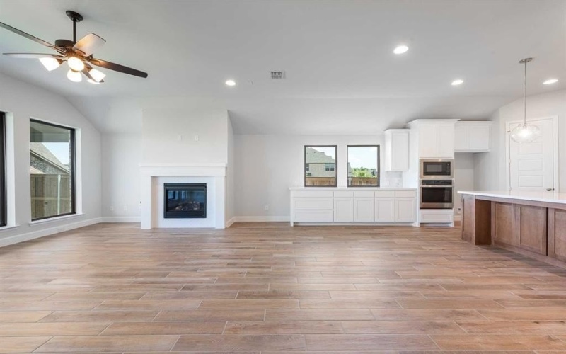 2129 Eastleigh Drive, Fort Worth, TX 76008, 4 Bedrooms Bedrooms, ,3 BathroomsBathrooms,Residential,For Sale,2129 Eastleigh Drive,0,20930138