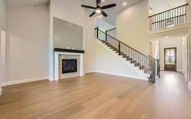 1814 Flowerfield Lane, Mansfield, TX 76063, 4 Habitaciones Habitaciones , ,3 BañosBaños,Residential,En Venta,1814 Flowerfield Lane,20930245
