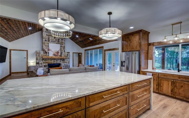 608 PR 6305 #6305, Mineola, TX 75773, 5 Bedrooms Bedrooms, ,3 BathroomsBathrooms,Residential,For Sale,608 PR 6305,20928307